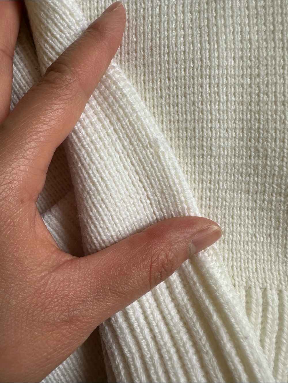 NWT - Aritzia Babaton Meraki Merino Wool Cardigan - Avorio - Small *Small Hole* - Picture 7 of 9